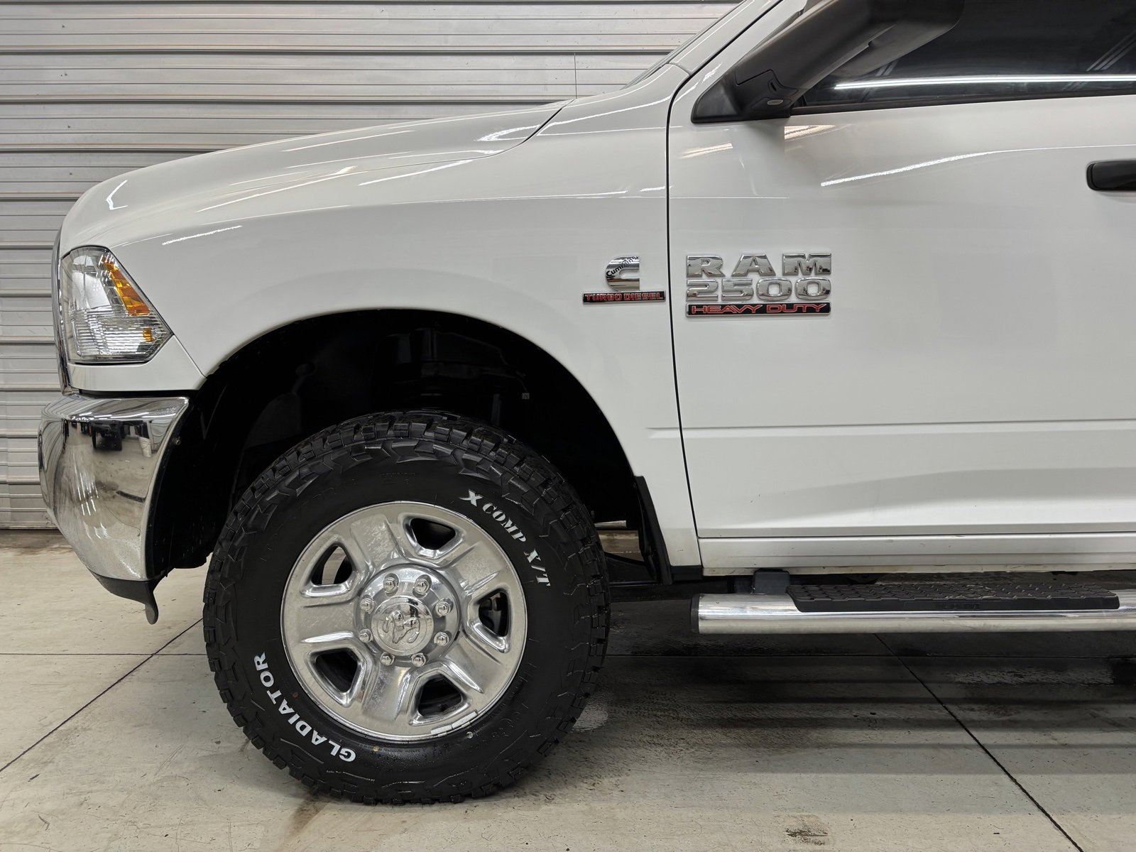 Used 2018 RAM 2500 Tradesman w/ Chrome Appearance Group image 4