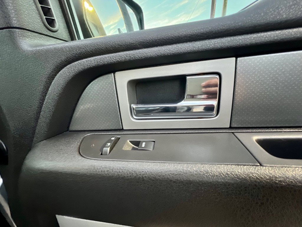 Used 2011 Ford F150 Raptor w/ Raptor Luxury Pkg AWD/4WD image 38