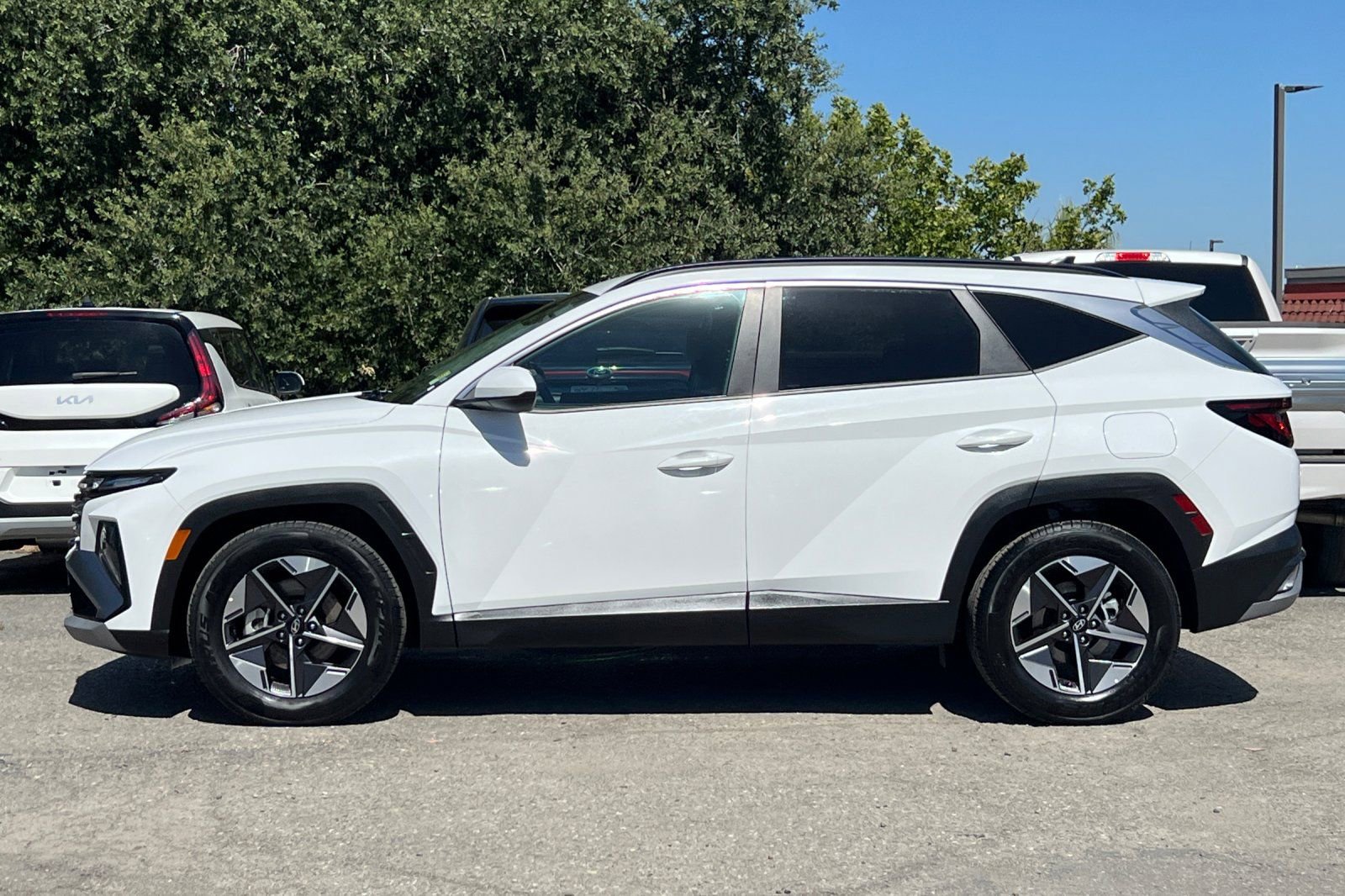 Used 2025 Hyundai Tucson SEL FWD image 7