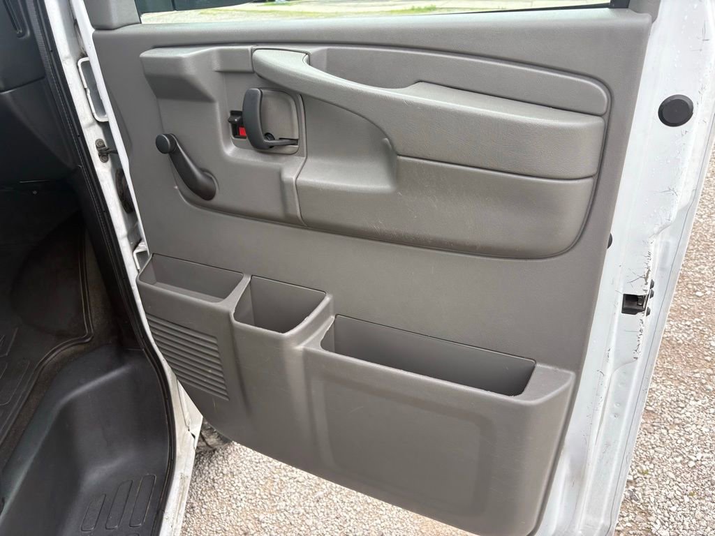 Used 2013 Chevrolet Express 2500 LS RWD image 15