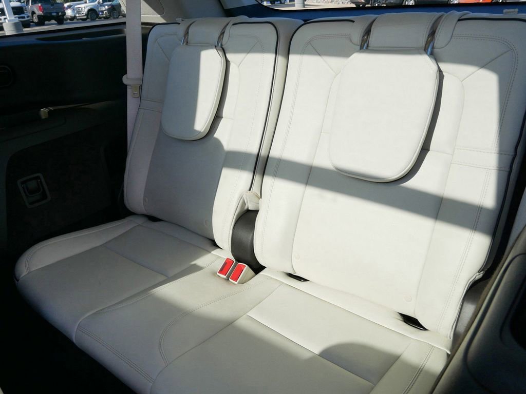 Used 2023 Lincoln Aviator Black Label w/ Dynamic Handling Package image 14