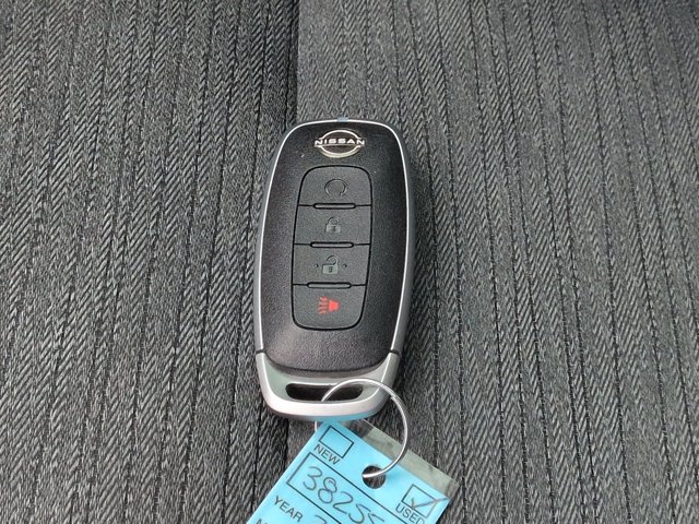 Used 2023 Nissan Rogue SV FWD image 29
