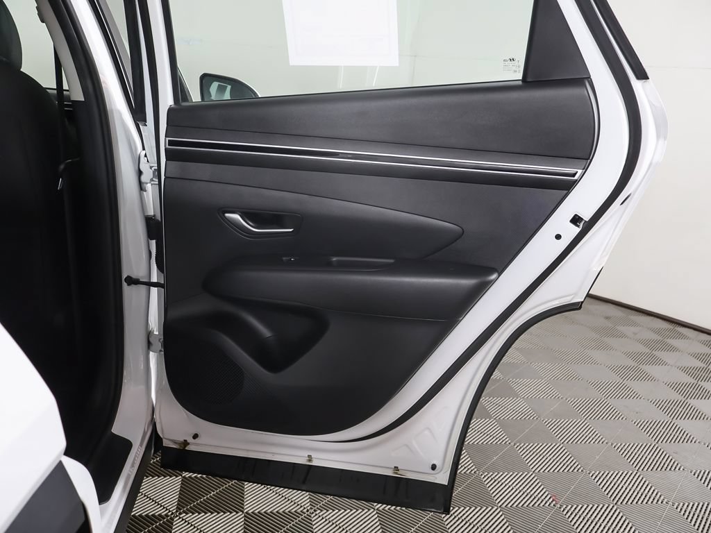 Used 2023 Hyundai Tucson SE AWD/4WD image 24