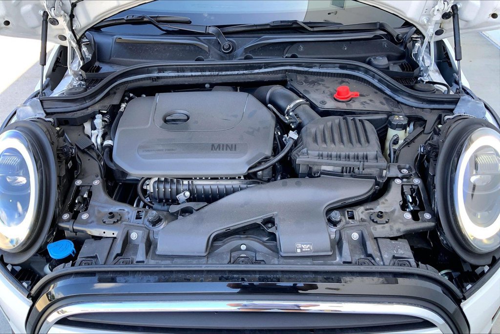 Certified 2024 MINI Cooper 4-Door Hardtop FWD image 11