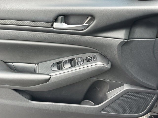 Used 2022 Nissan Altima 2.5 S FWD image 18