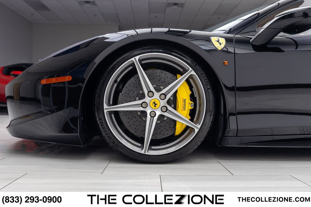 Used 2015 Ferrari 458 Spider RWD image 9