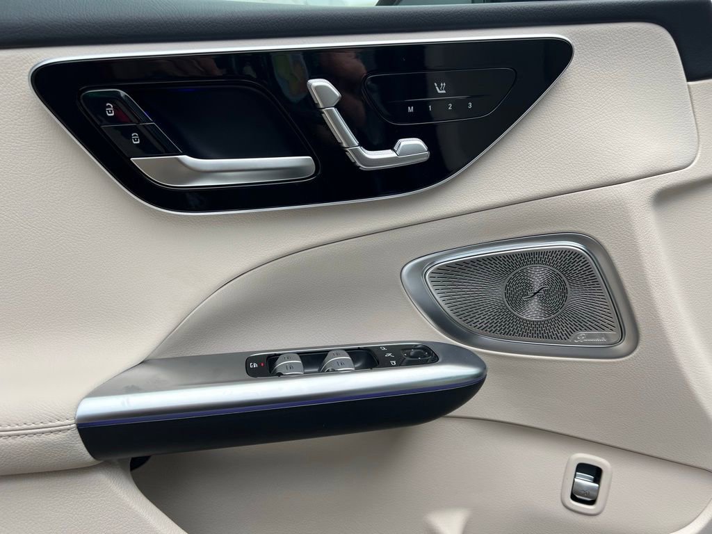 New 2026 Mercedes-Benz C 300 4MATIC Sedan image 11
