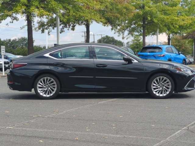 Used 2020 Lexus ES 350 w/ Accessory Package FWD image 4