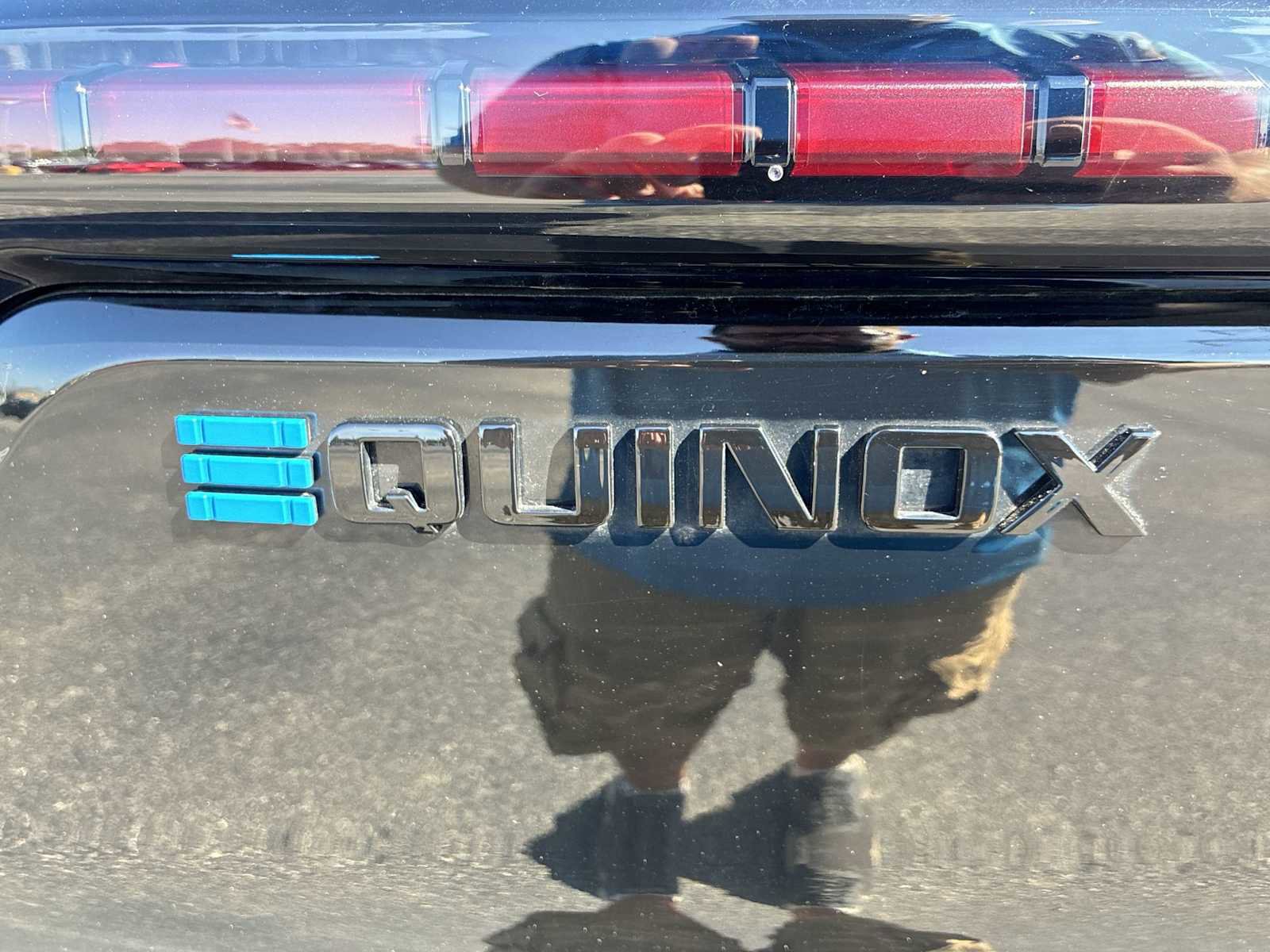 Used 2024 Chevrolet Equinox EV RS image 31