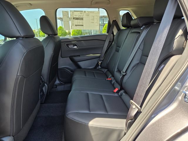 New 2026 Nissan Rogue Dark Armor FWD image 11