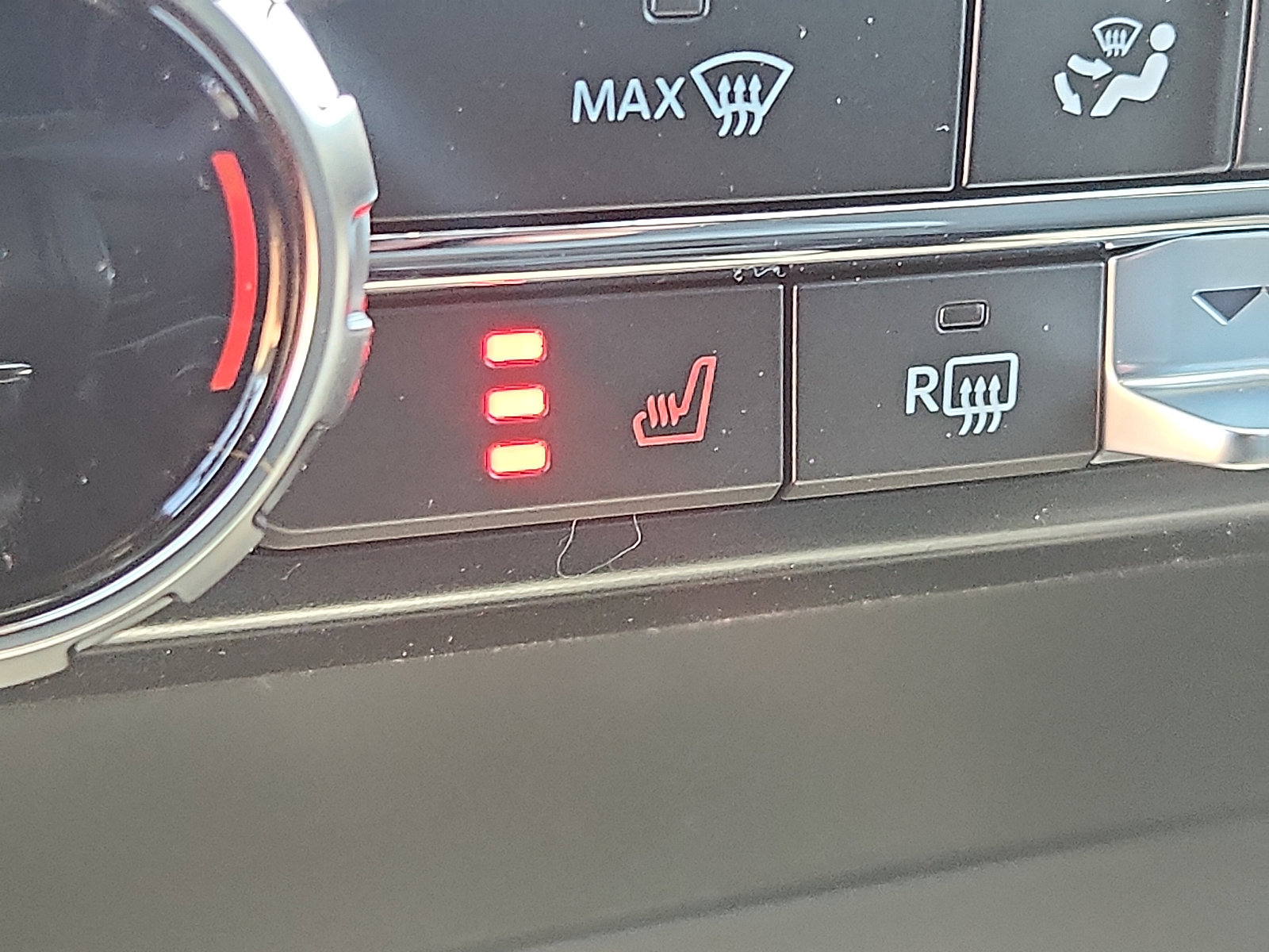 New 2025 Ford F150 XLT w/ Equipment Group 302A MID image 15