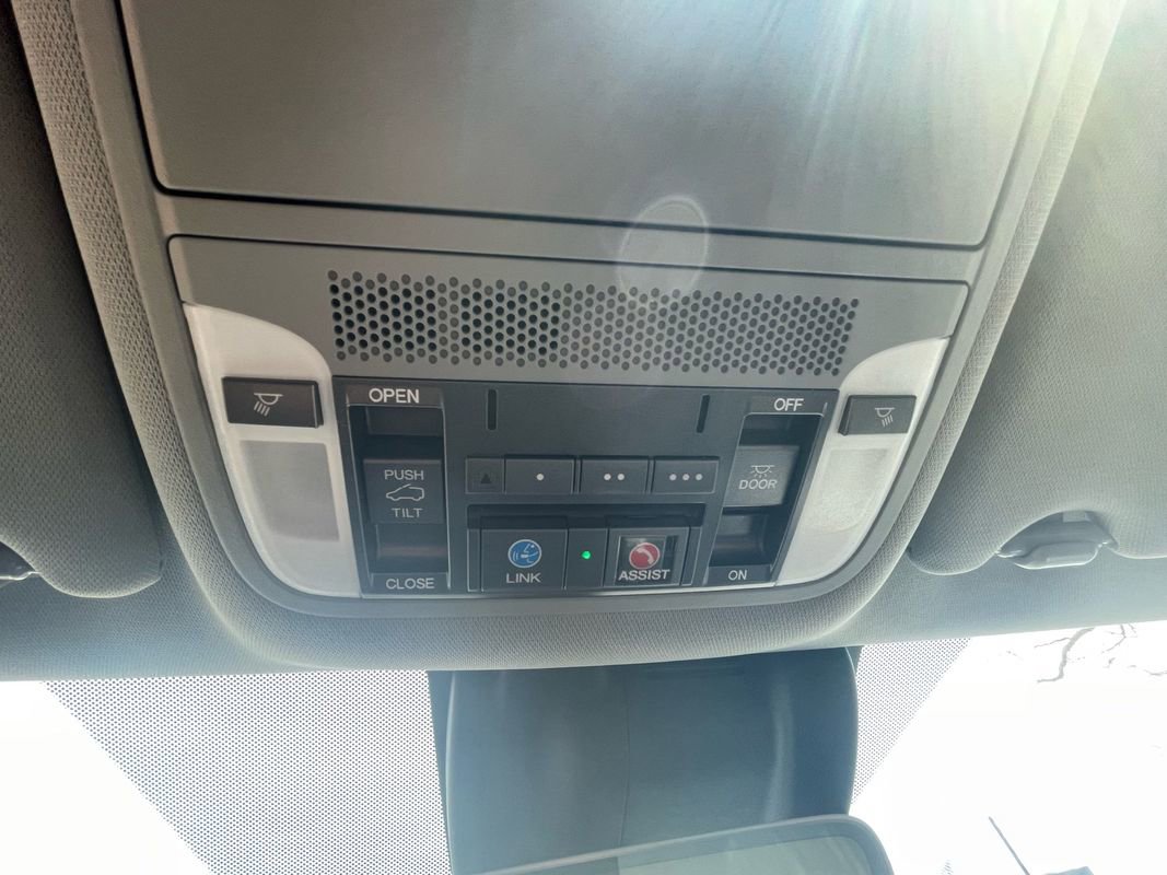 Used 2016 Acura MDX SH-AWD image 32