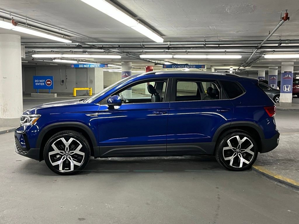 Used 2023 Volkswagen Taos SEL image 31