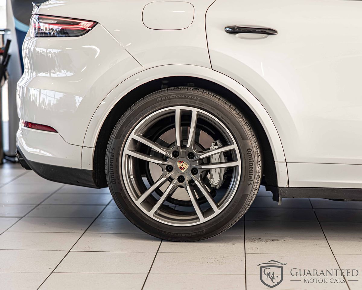 Used 2023 Porsche Cayenne Turbo AWD/4WD image 12