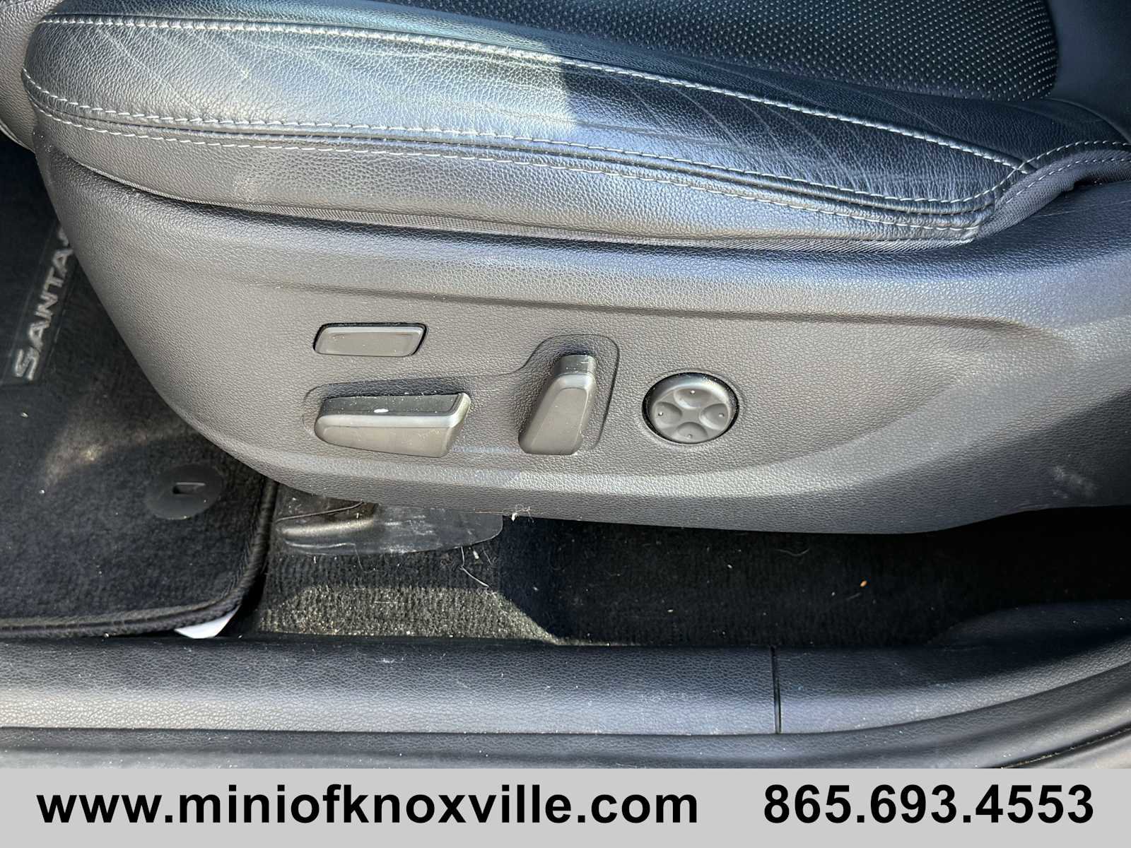 Used 2019 Hyundai Santa Fe AWD image 11