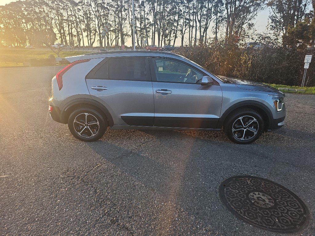 New 2026 Kia Niro LX image 6