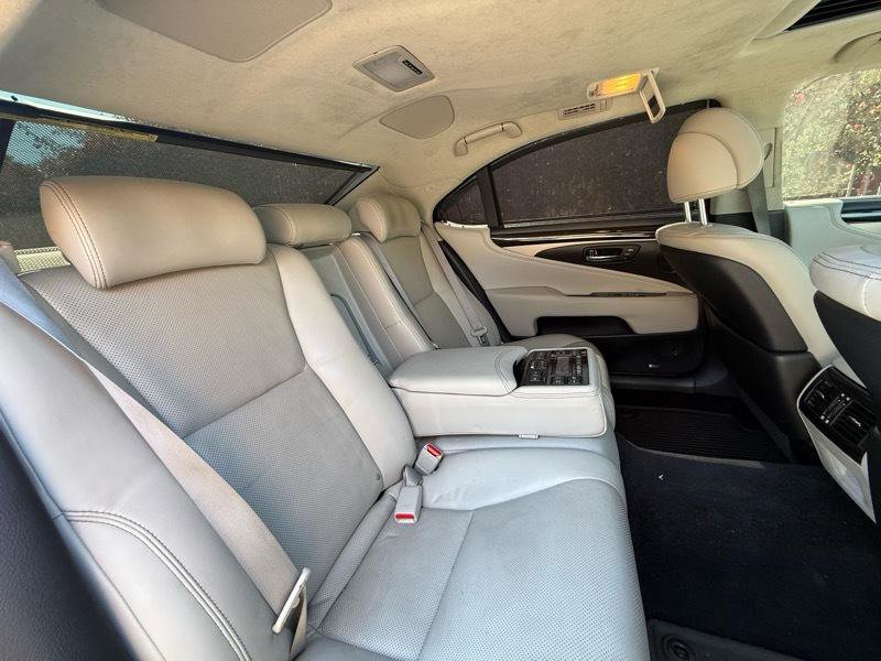 Used 2015 Lexus LS 460 L w/ Ultra Luxury Package AWD/4WD image 15