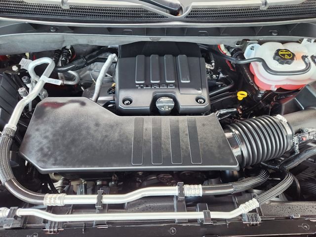 Used 2025 Chevrolet Silverado 1500 Custom Trail Boss w/ Turbomax Blackout Package AWD/4WD image 25
