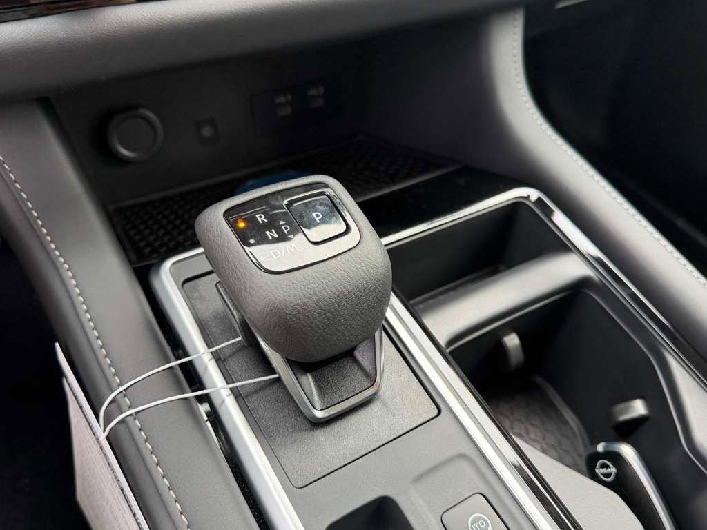 New 2026 Nissan Pathfinder SL FWD image 16
