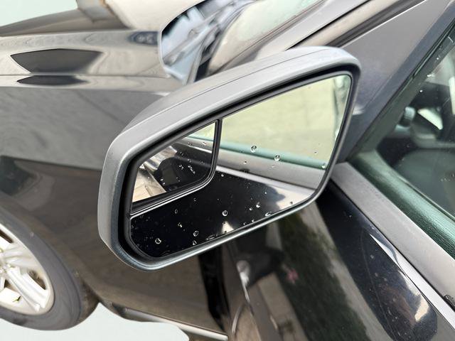 Used 2013 Ford Mustang Coupe image 25