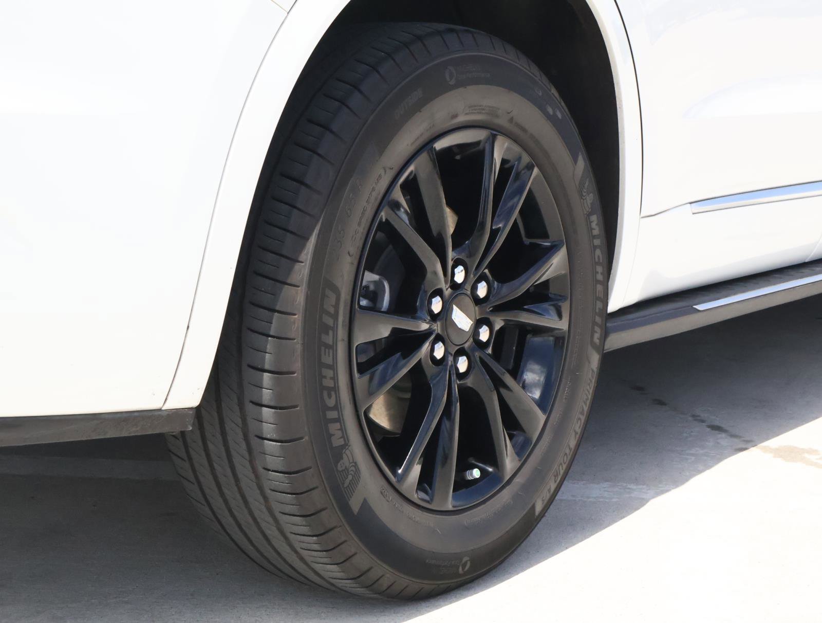 Certified 2023 Cadillac XT6 Luxury FWD image 12