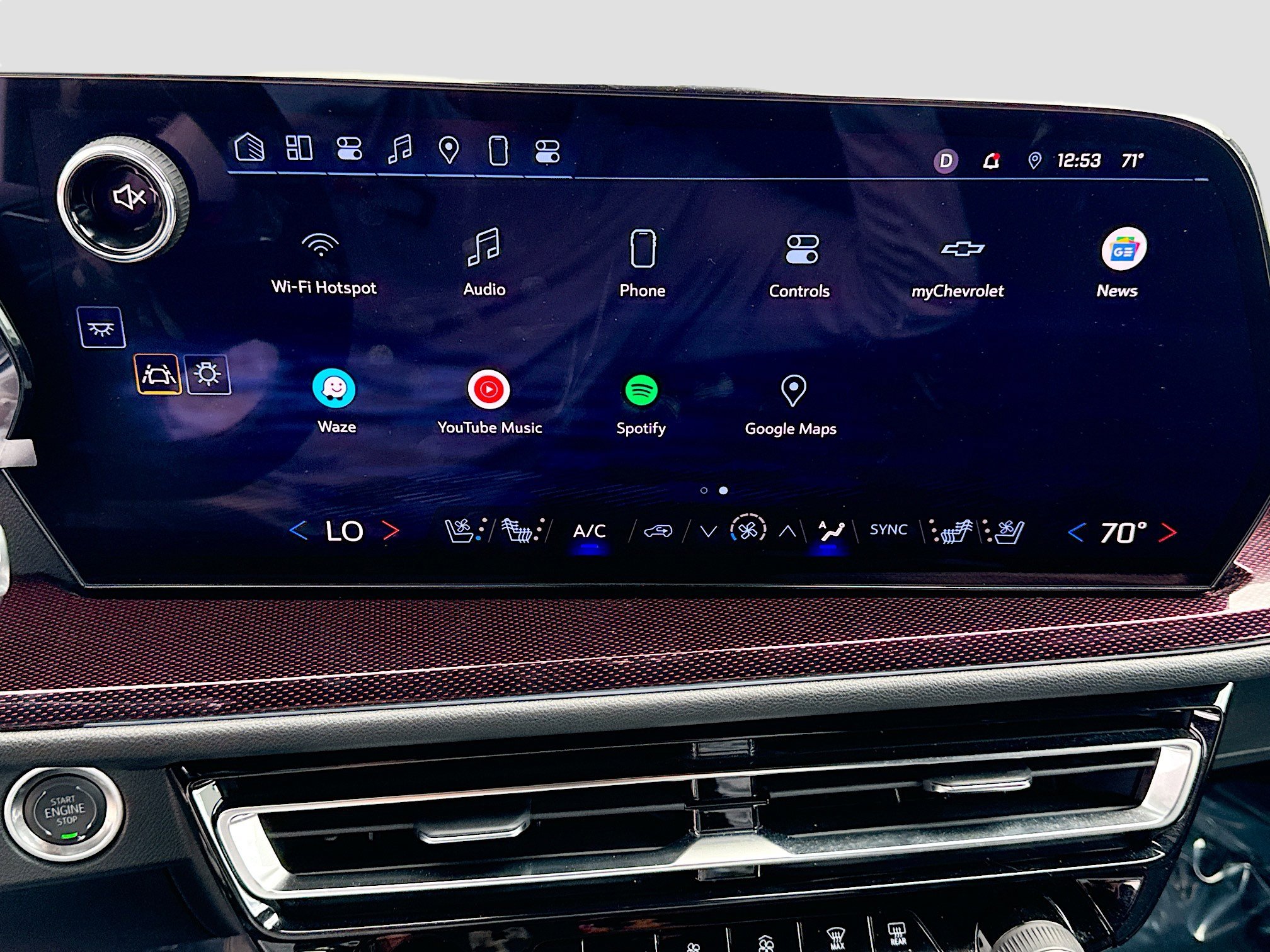 Used 2024 Chevrolet Traverse RS w/ LPO, Floor Liner Package image 32