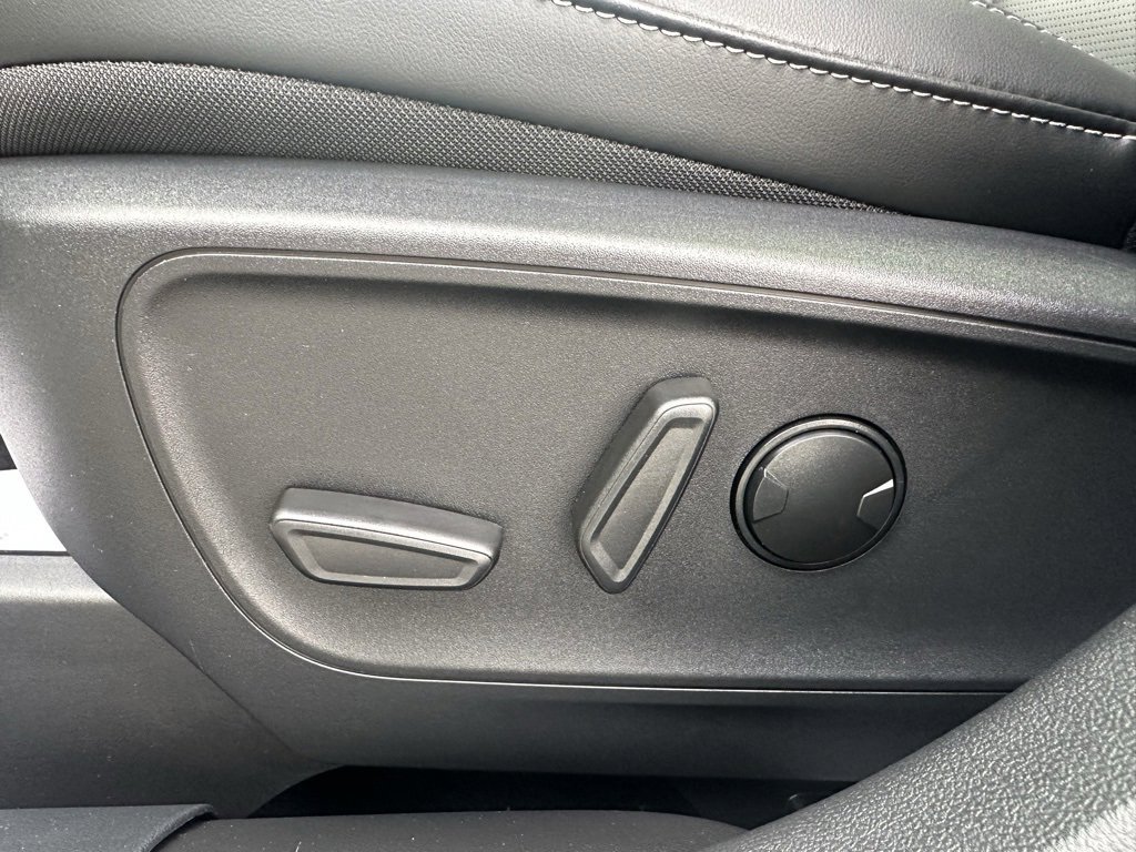 New 2026 Ford Escape Platinum image 21
