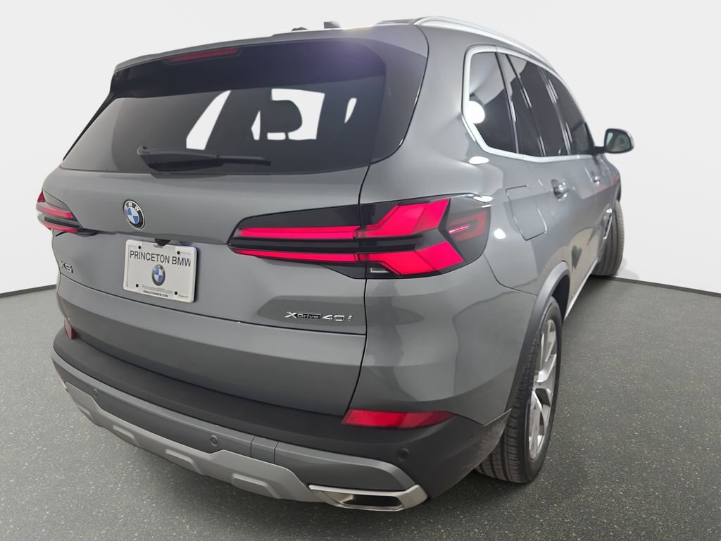 Used 2026 BMW X5 xDrive40i w/ Climate Comfort Package image 39