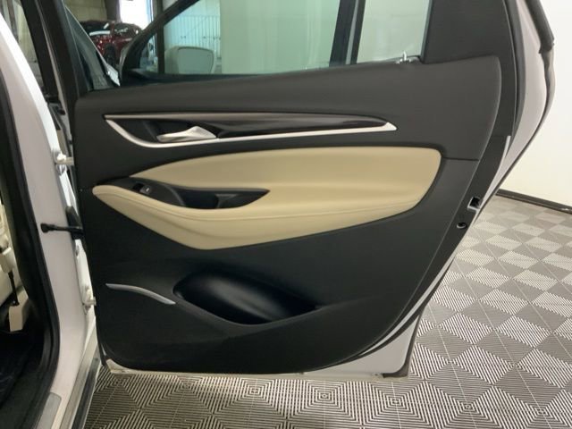 Used 2018 Buick Enclave Essence FWD image 26