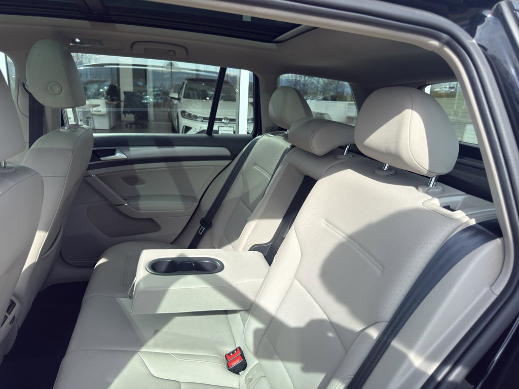 Used 2015 Volkswagen Golf TDI SE image 15