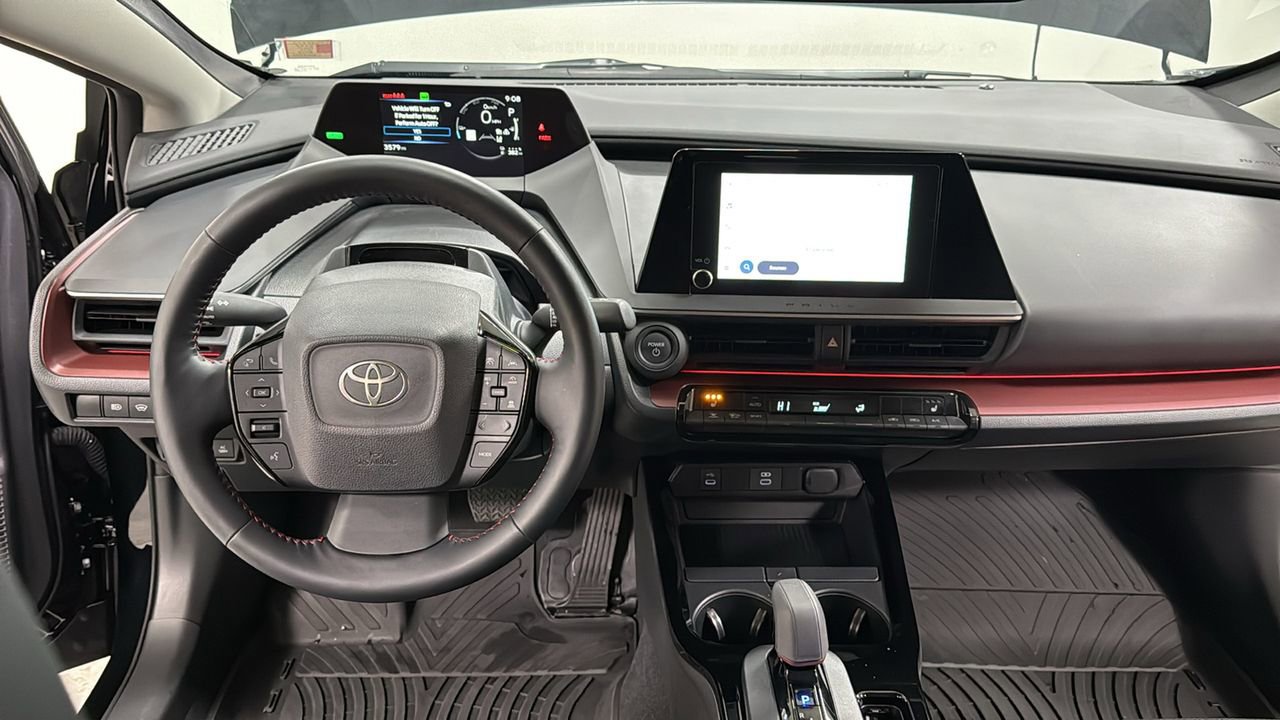 Used 2025 Toyota Prius XSE image 9