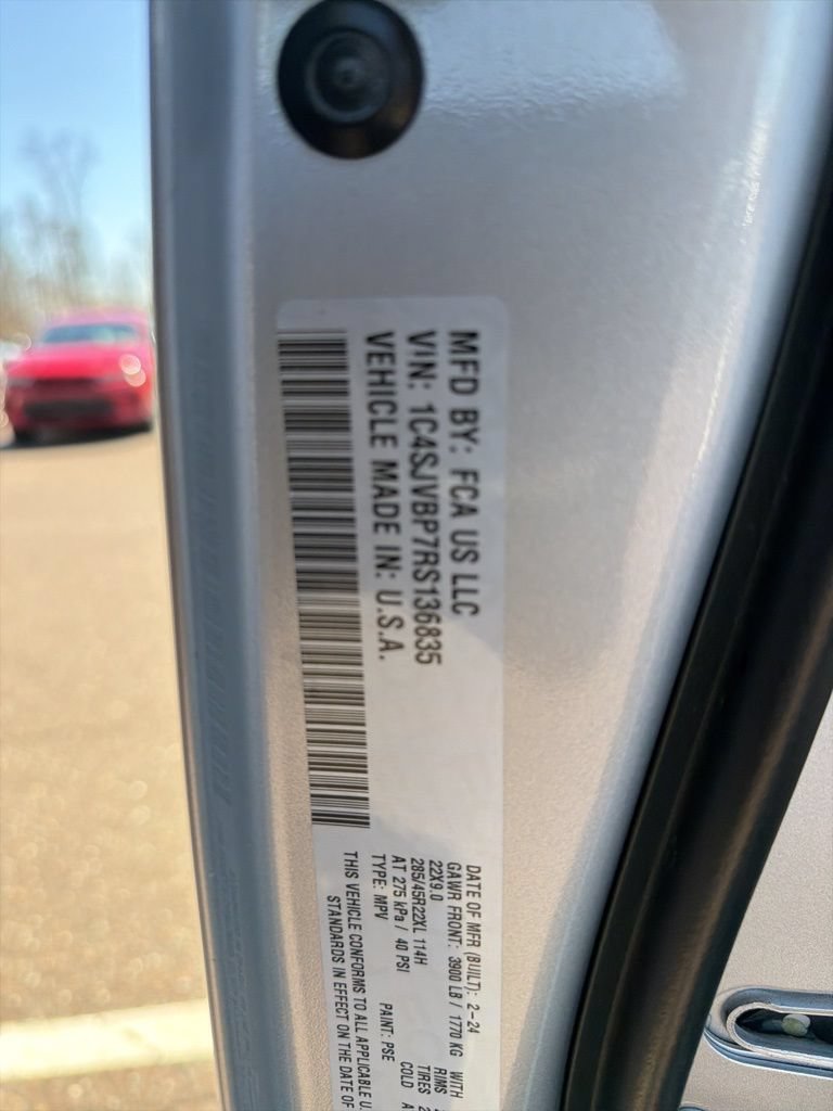Certified 2024 Jeep Wagoneer Series II AWD/4WD image 20