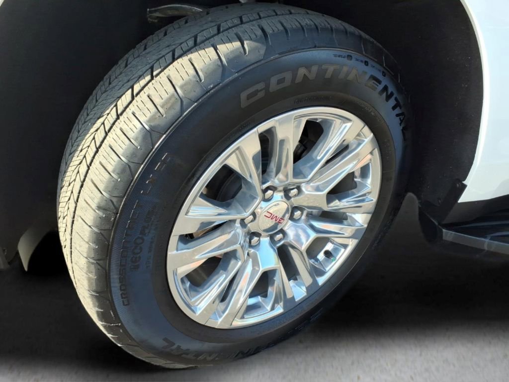 Used 2025 GMC Yukon Denali image 9