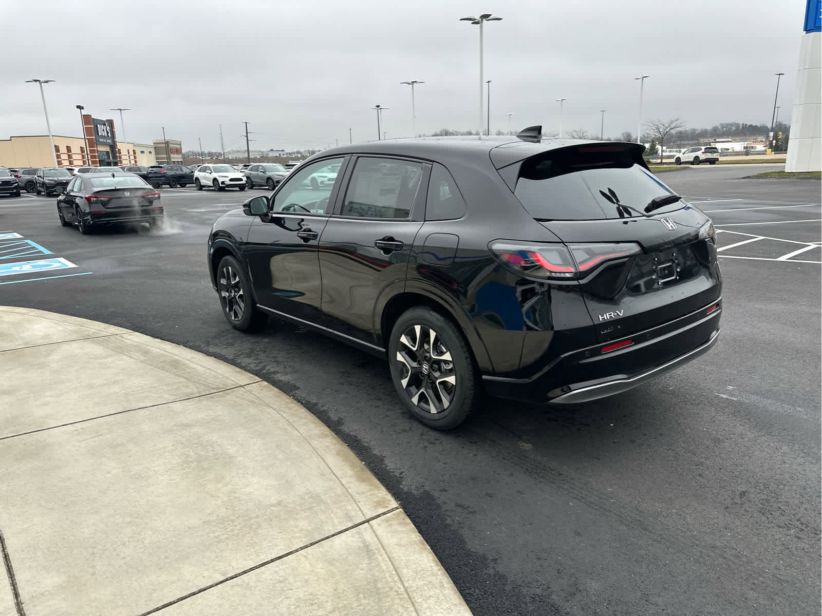 New 2026 Honda HR-V EX-L image 6