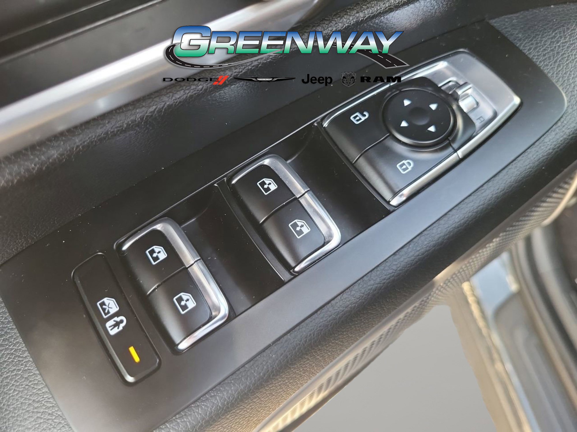 Used 2024 Kia Telluride LX image 16