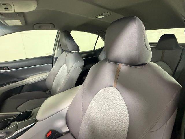 Used 2018 Toyota Camry LE FWD image 17