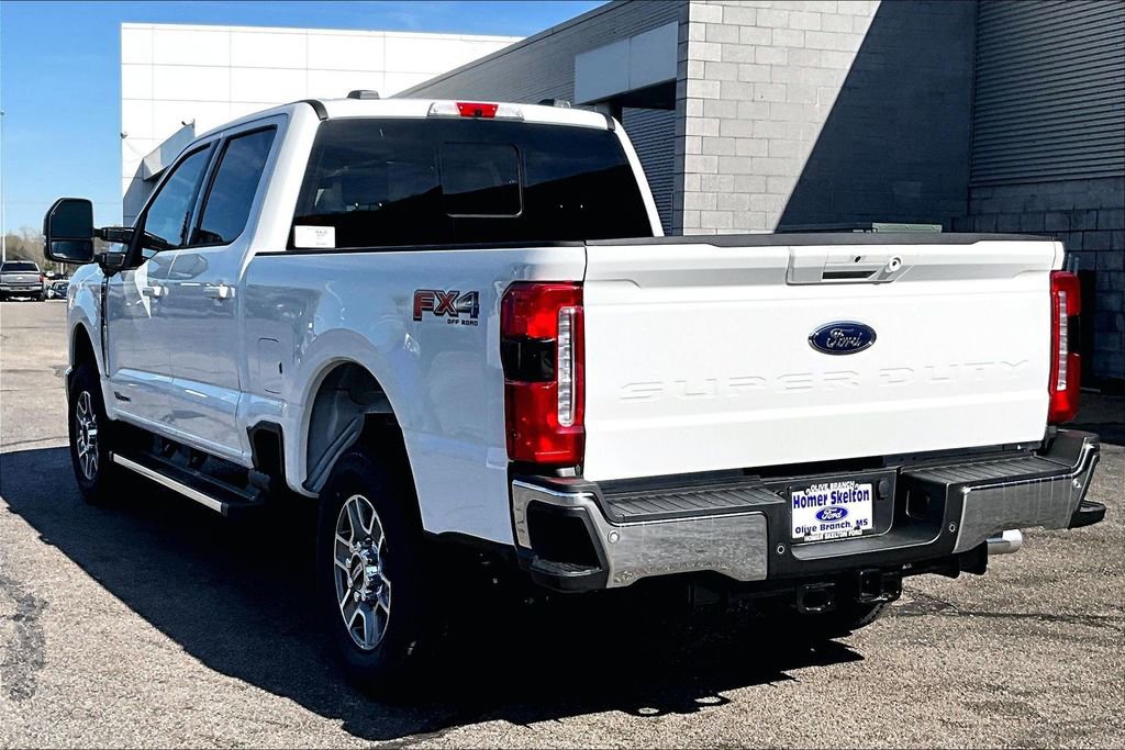 New 2026 Ford F250 Lariat w/ FX4 Off-Road Package image 3
