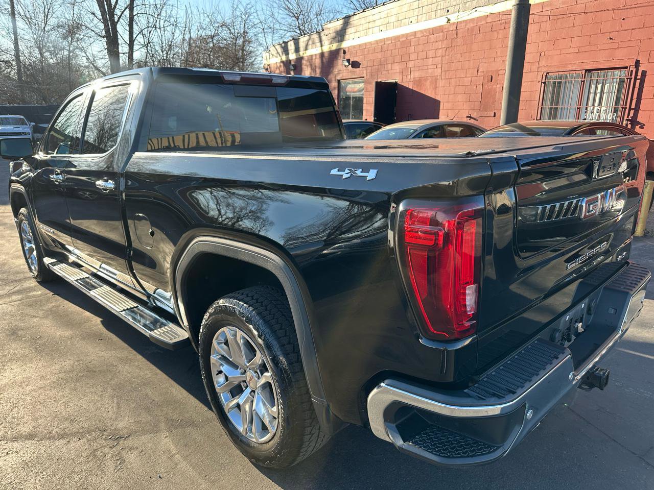 Used 2019 GMC Sierra 1500 SLT w/ SLT Premium Plus Package image 6