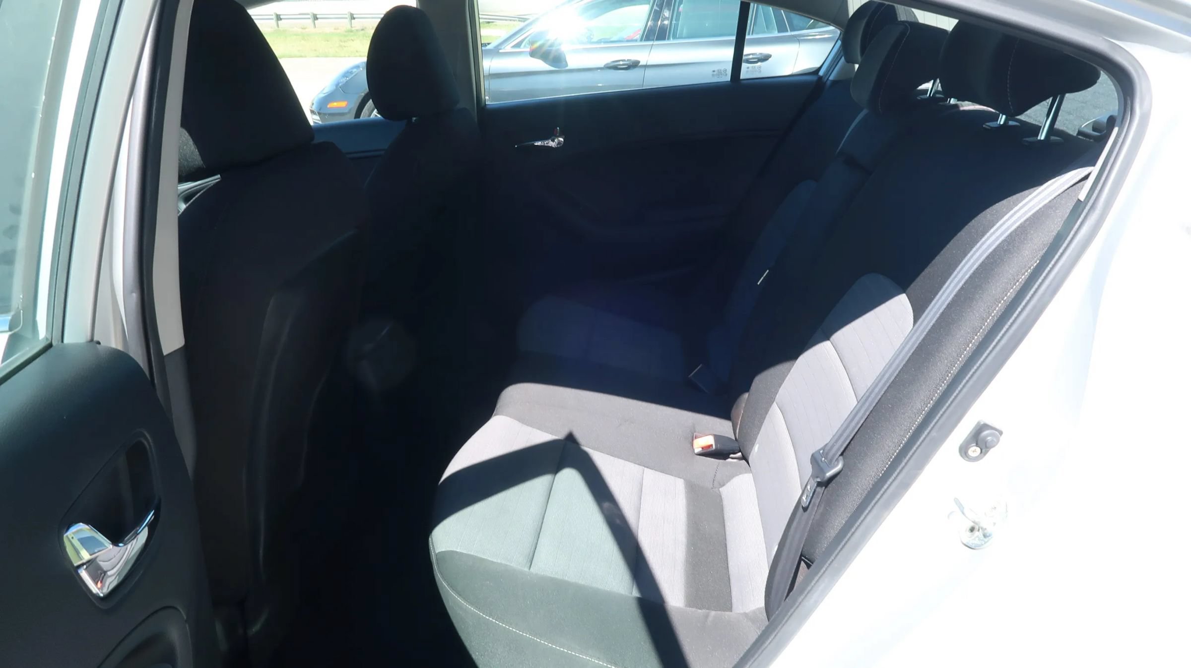 Used 2015 Kia Forte EX w/ UVO Package W/17" Alloys FWD image 20