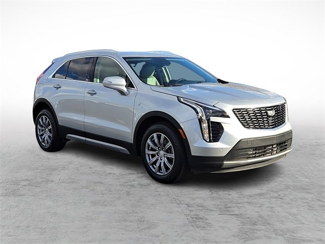 Used 2022 Cadillac XT4 Premium Luxury w/ Safety Alert Package image 7