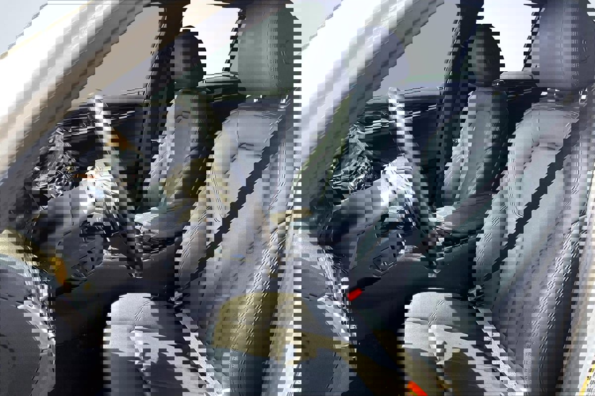 Used 2020 BMW 530i w/ Convenience Package image 25