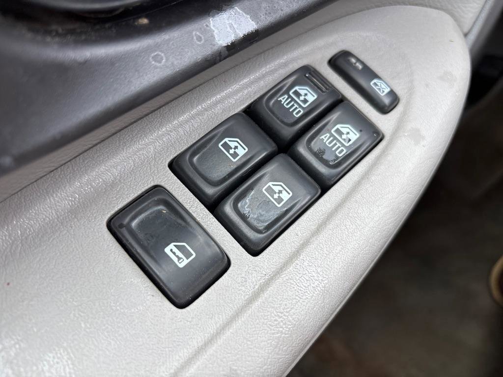 Used 2005 Chevrolet TrailBlazer LS AWD/4WD image 17