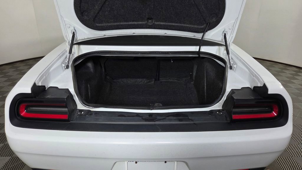 Used 2018 Dodge Challenger R/T w/ Blacktop Package image 11