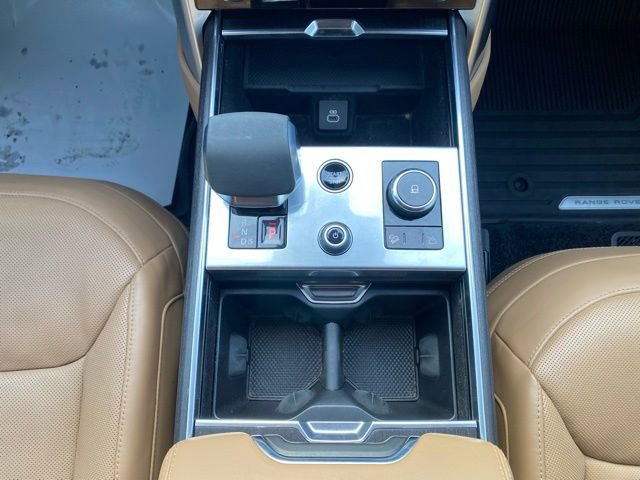 Used 2023 Land Rover Range Rover SE image 43