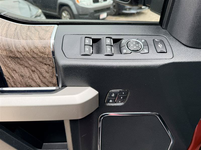 Used 2019 Ford F250 Lariat w/ Lariat Value Package AWD/4WD image 28
