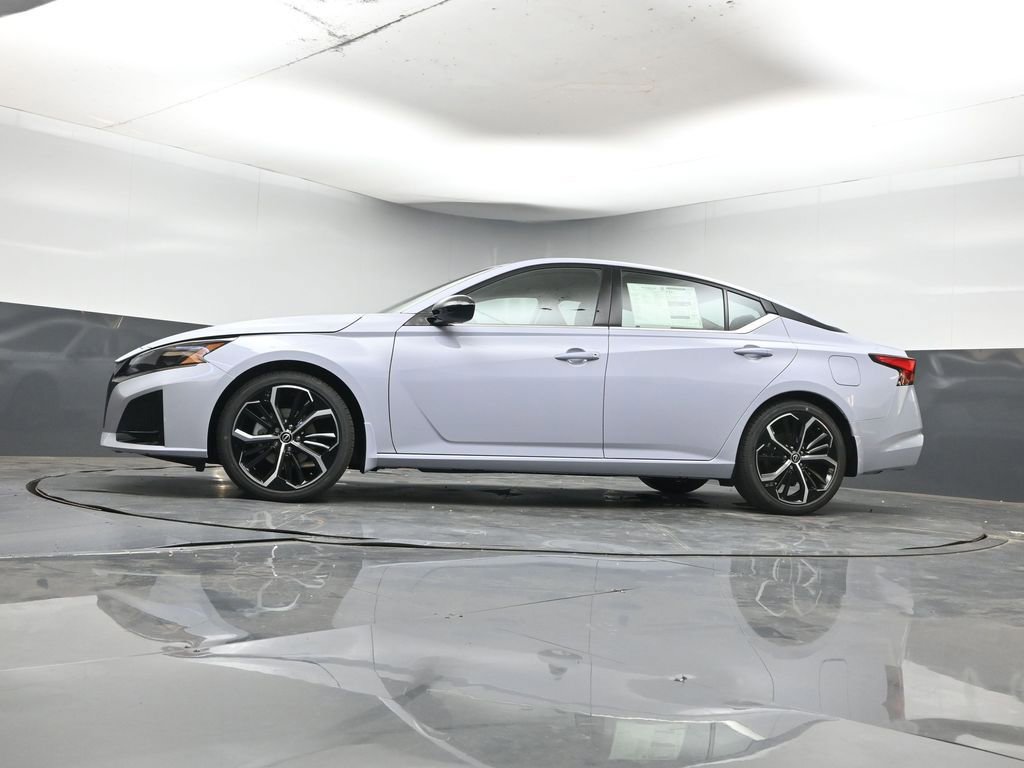 New 2025 Nissan Altima 2.5 SR image 25