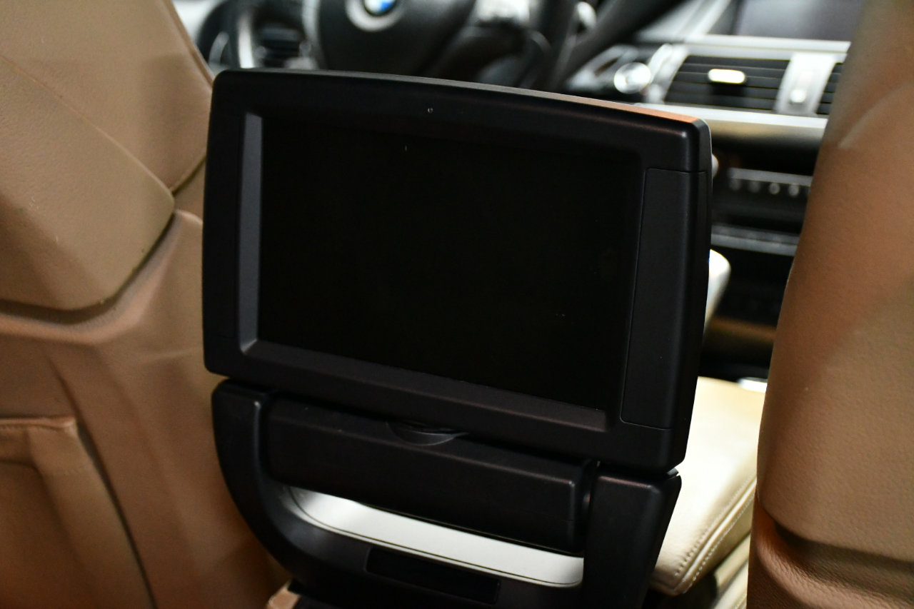 Used 2014 BMW X6 M image 40