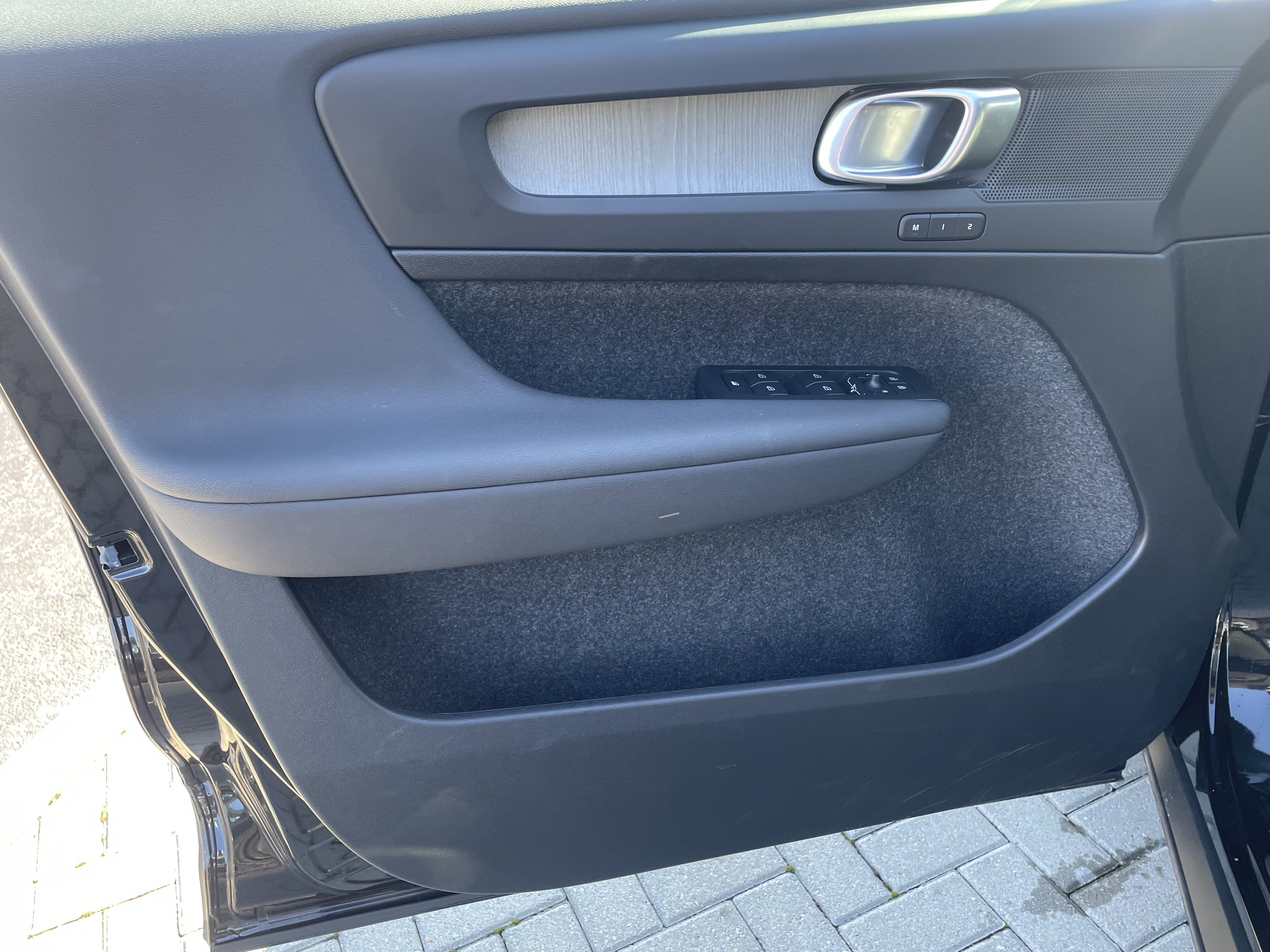 New 2026 Volvo XC40 B5 Core image 13