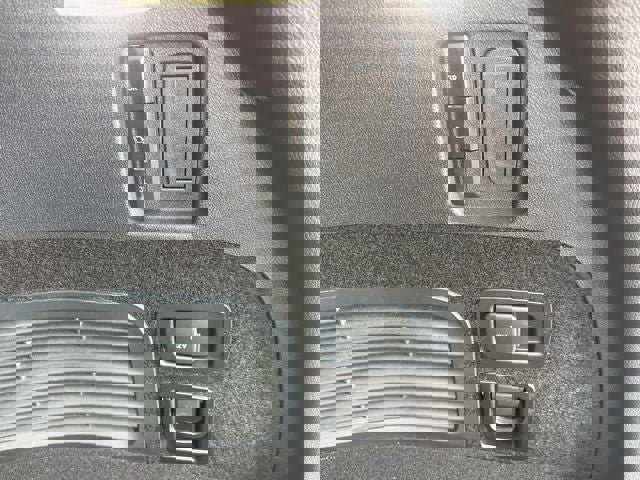 Used 2025 Lincoln Aviator Premiere image 12