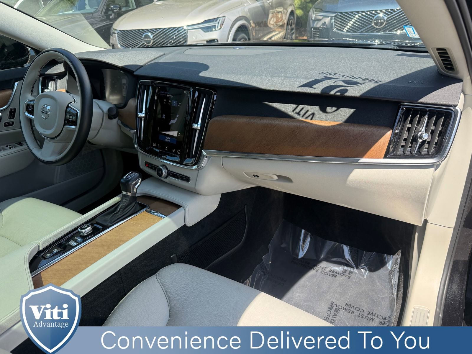 Used 2021 Volvo S90 T6 Momentum image 29